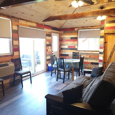Stoneburg Cove Cottages Carrying Place Zimmer foto